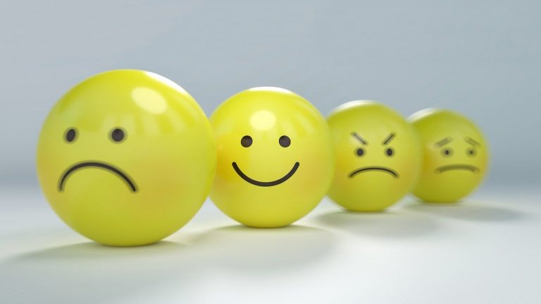 smilie faces lined up next to one another
